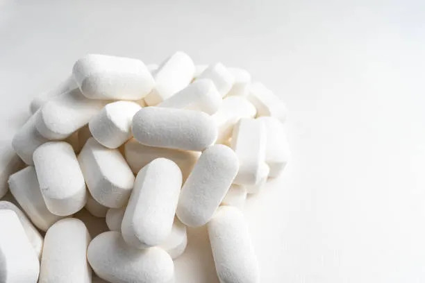 L-carnitine base 98% white crystalline powder for bulk nutrition formulations.
