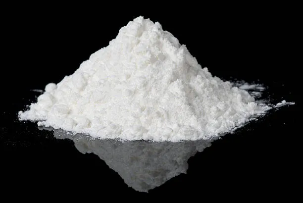 White Sodium Tripolyphosphate STPP powder for detergent, water treatment, and food formulations.