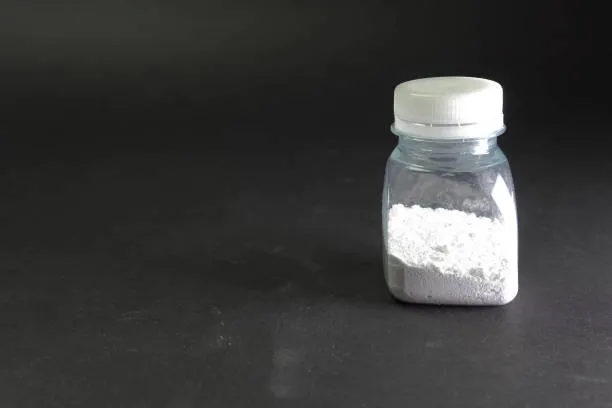 Alpha Lipoic Acid 99.0–101.0% powder sample in a laboratory bottle